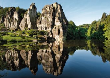 WANDELEN OP DE HERMANNSWEG