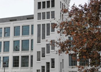 Lively: Één voor allen, allen voor één