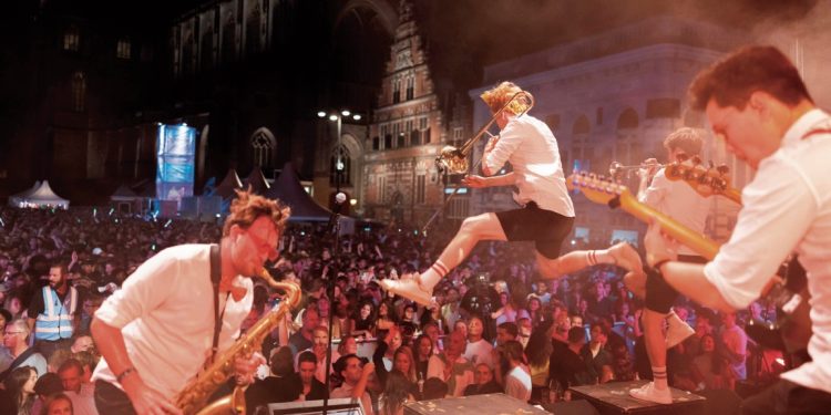 Ilse DeLange en Dirty Loops op het Jazzfest 2025